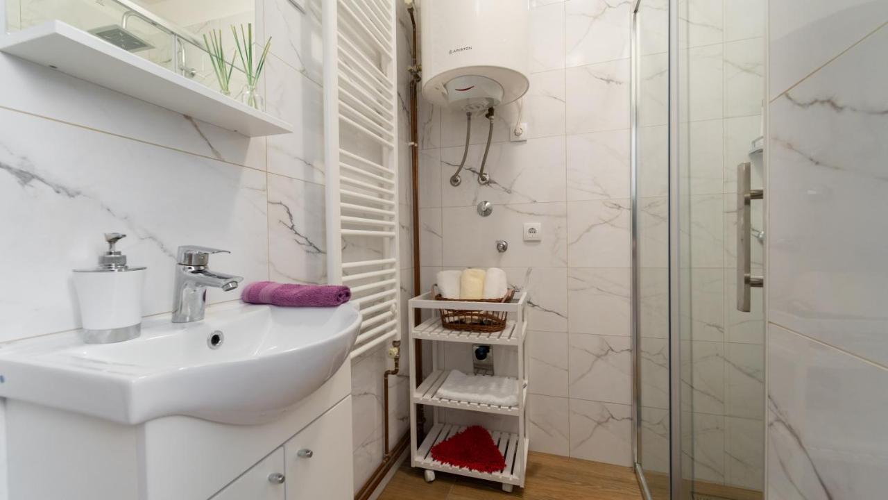 Apartment Dvije Lipe